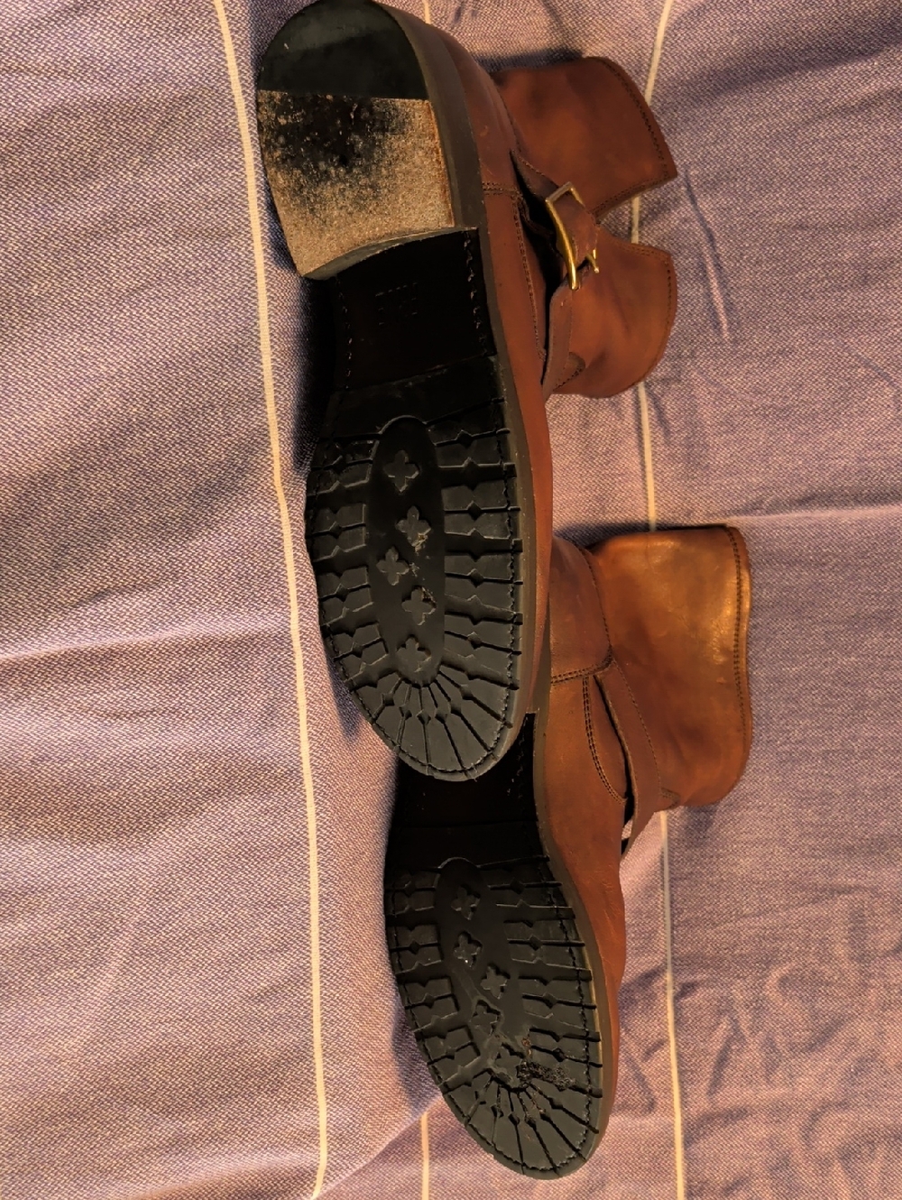 Frye Veronica Short Engineer boots in Dark Brown - Size 8 - Picture 6 of 6